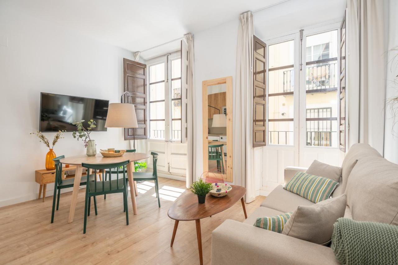 Apartamentos Luna Suites Palacio Dorita Granada Eksteriør billede