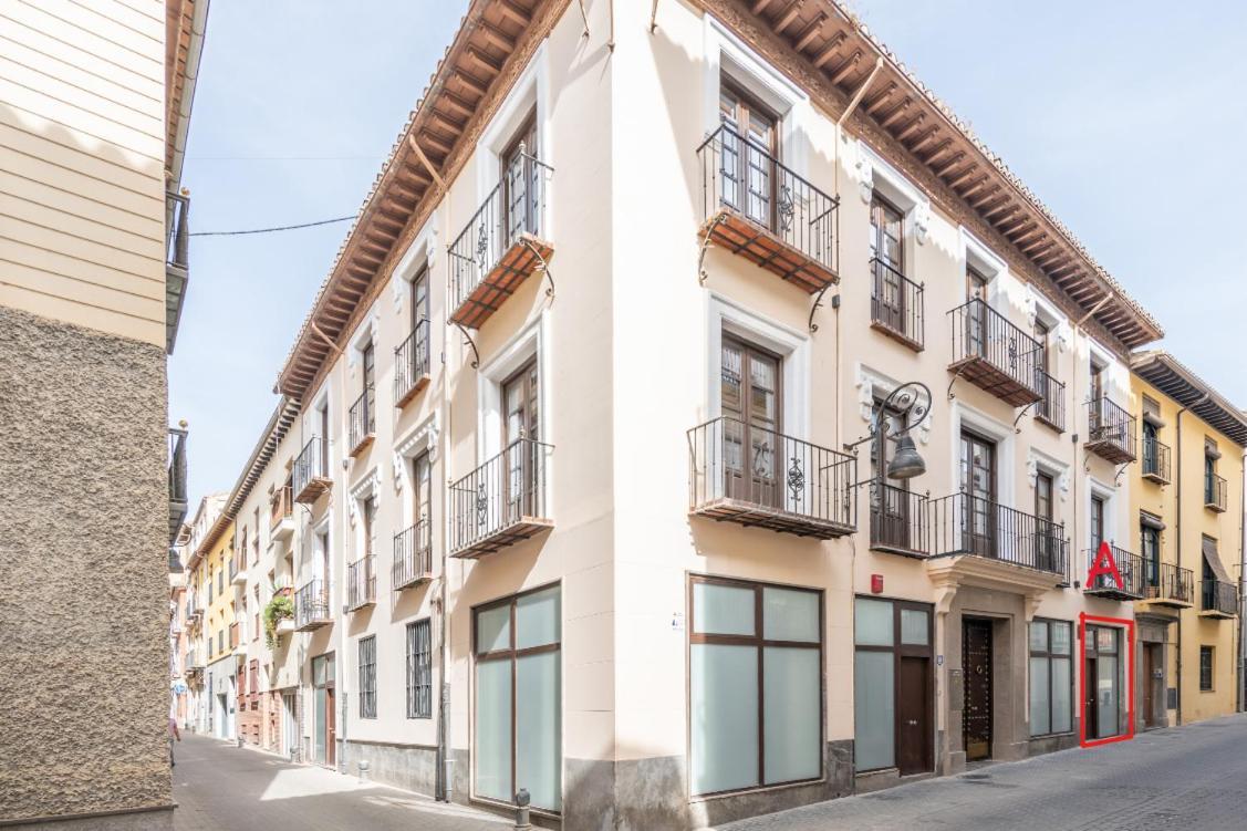 Apartamentos Luna Suites Palacio Dorita Granada Eksteriør billede